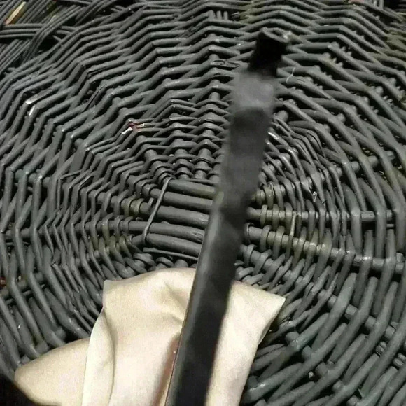 Satin  bow headband - Picture 6 of 8